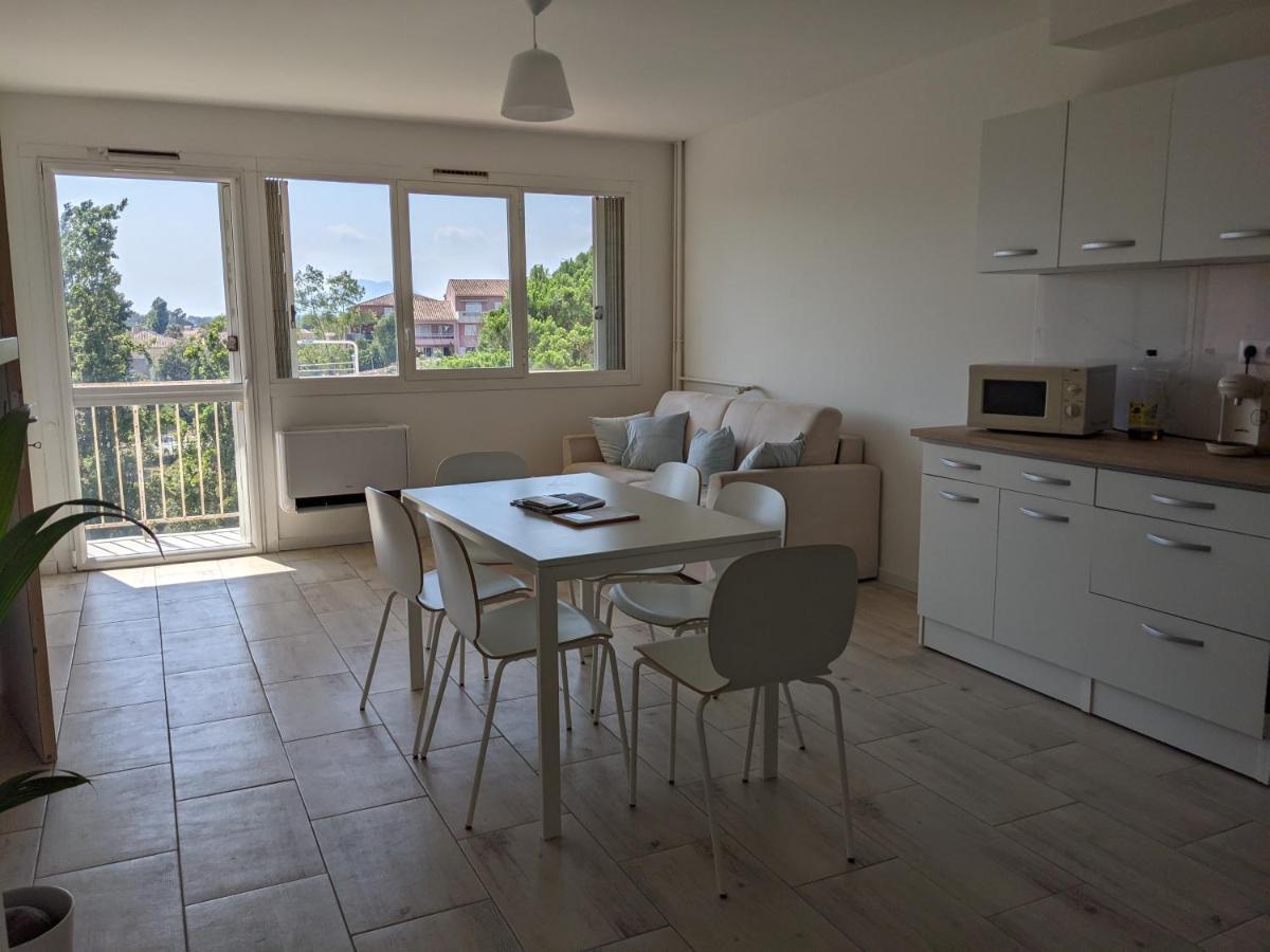 Superbe T2 Proche Des Plages Et Des Commerces Hyères Exterior foto